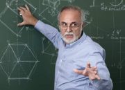 Arsiparis Ahli Pertama Peran, Kualifikasi, dan Prospek