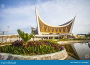 Arsitektur dan Filosofi Rumah Adat Aceh serta Perbandingannya dengan Rumah Adat Sumatera