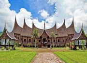 Desain dan Makna Rumah Gadang Minangkabau