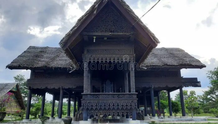 Ragam Rumah Adat Aceh Ciri Khas dan Makna Simbolisnya