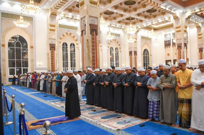 Sholat tarawih dan ampunan dosa besar di bulan ramadhan