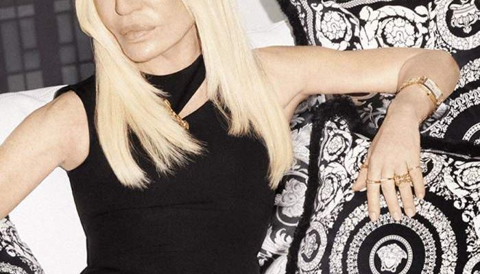 Peran Donatella Versace Majukan Brand Versace Global