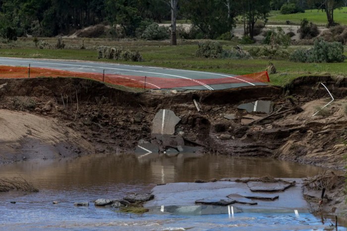 Kerusakan infrastruktur akibat banjir bandang Australia pasca siklon
