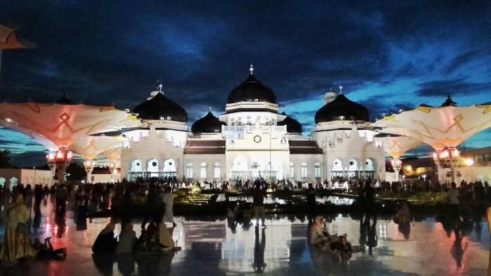 Aceh mosque sumatra alamy