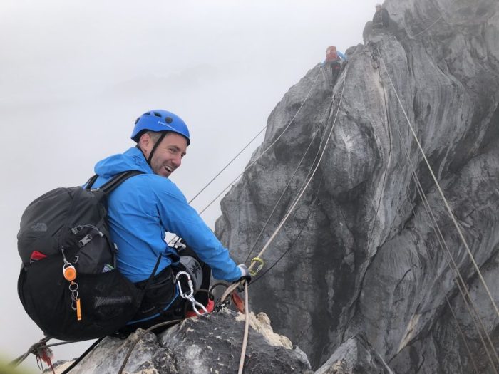 Penyebab kematian pendaki di Puncak Jaya Carstensz dan evakuasi