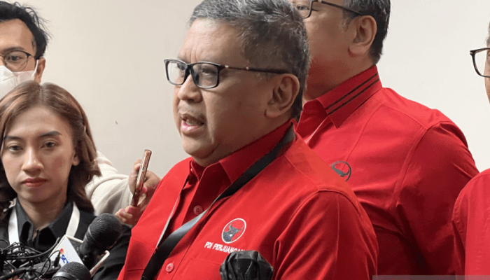 Strategi Komunikasi Hasto PDIP Sebagai Tameng