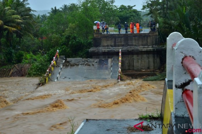 Antisipasi bencana hidrometeorologi di IKN oleh Pasbrimob 2