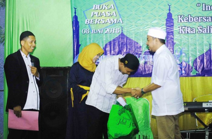 Bagaimana cara berpartisipasi dalam acara buka puasa King's College Ramadan?