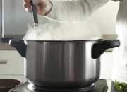 Metode Menghangatkan Makanan Sahur di Kantor Tanpa Microwave