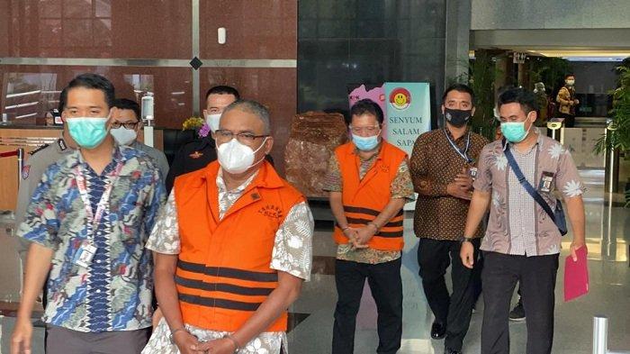 Mengapa eks pejabat pajak tersangka gratifikasi KPK masih bebas?