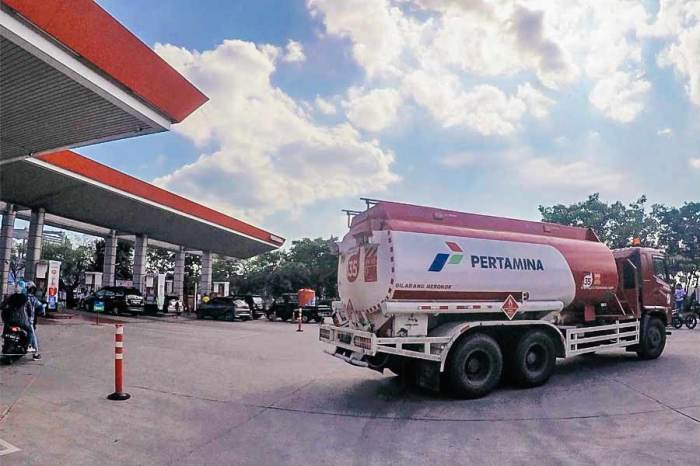 Analisis penyebab kelangkaan BBM dan respon Pertamina setelah permintaan maaf