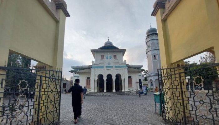Mencari informasi tentang adzan subuh di Banda Aceh besok