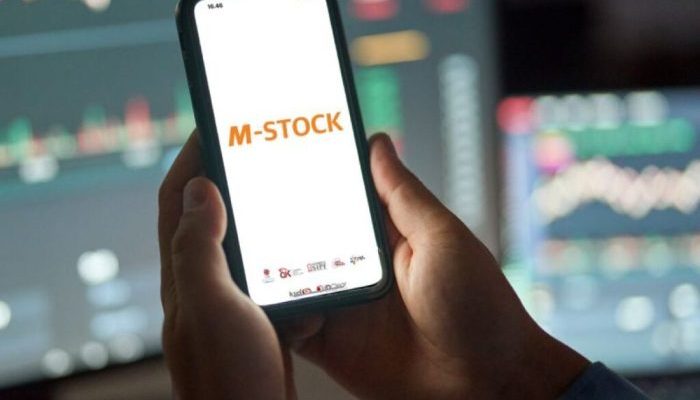 Apakah Aman Beli Saham BCA Saat Harga Turun?