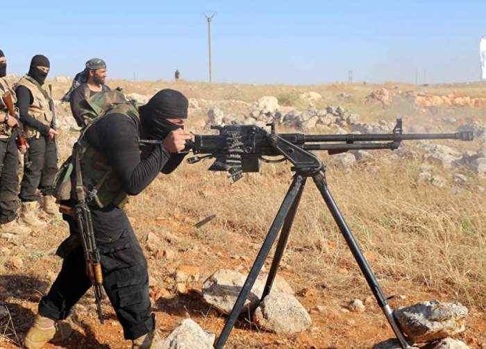 Perbandingan senjata standar militer vs senjata rakitan Bojonegoro untuk KKB