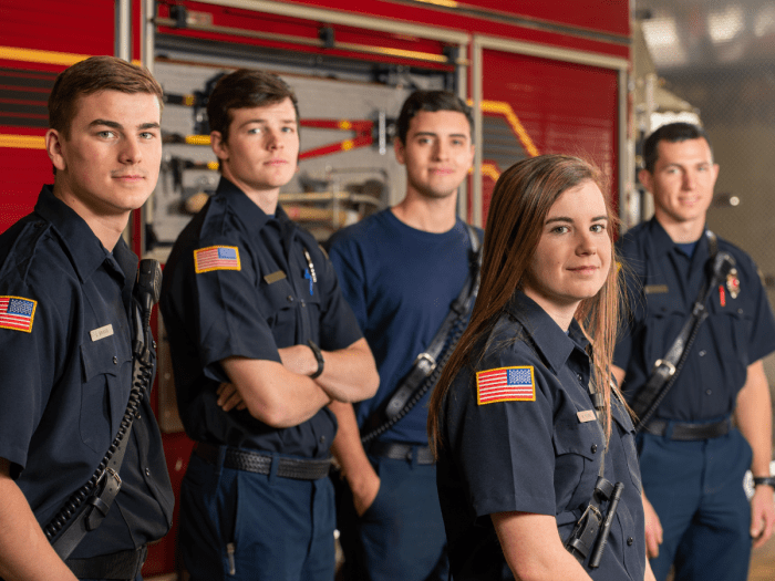 Peran relawan dalam membantu korban kebakaran Newark