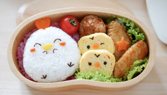 Makanan sehat untuk sahur anak agar terhindar dehidrasi