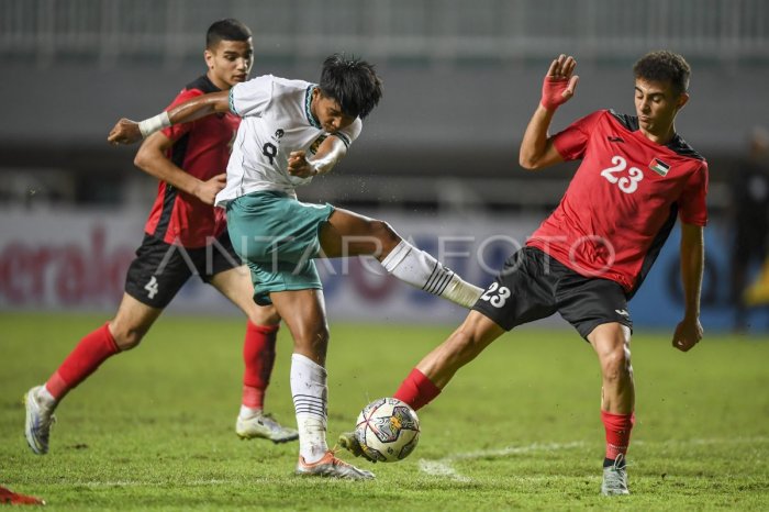 Kondisi lapangan latihan Timnas U17 Indonesia di Dubai bulan Ramadhan