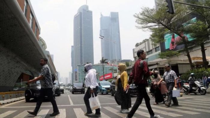 Analisis mendalam penyebab deflasi Indonesia bukan daya beli