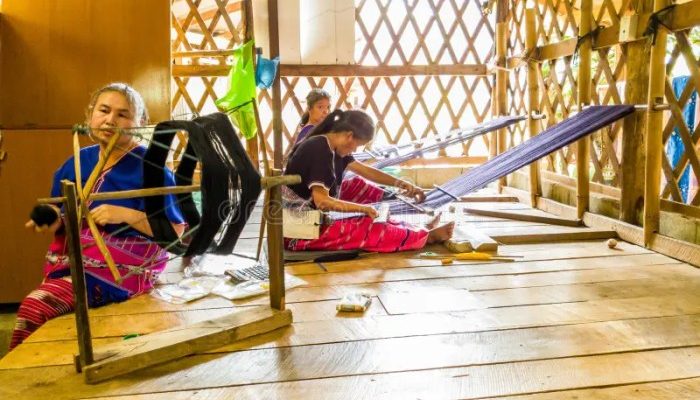 Kerajinan Tangan Khas Aceh Tamiang dan Teknik Pembuatannya