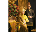 Deskripsi Lengkap Baju Adat Aceh Terkenal dan Detailnya