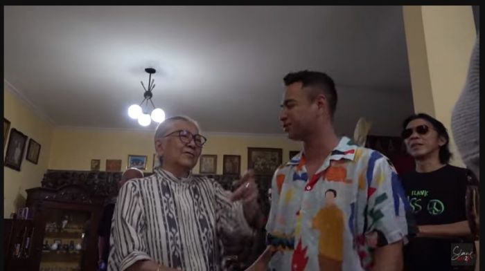 Dukungan penggemar untuk keluarga bunda ifet