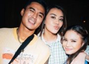 Gaya Casual Elegan Aaliyah Massaid Tampil Menawan