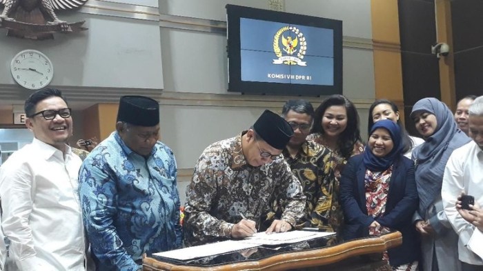 Perbandingan kunjungan kerja komisi iv dpr di aceh dengan tahun sebelumnya