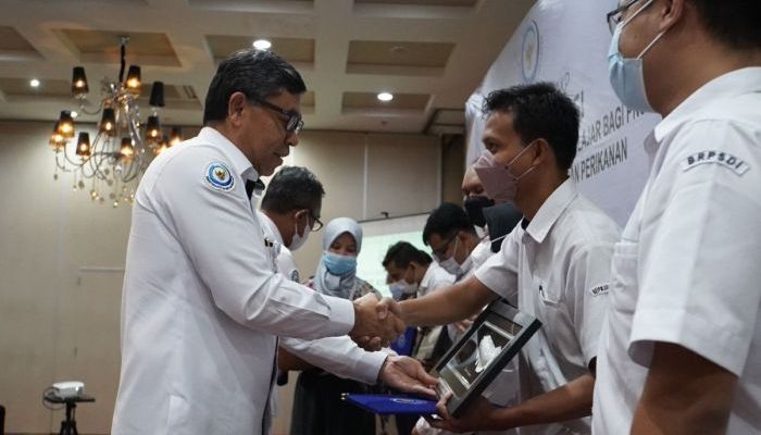 Perbandingan Kenaikan Gaji PNS 16% Tahun Ini vs Tahun Lalu