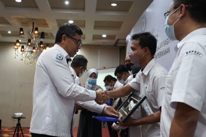 Perbandingan kenaikan gaji pns 16 persen tahun ini dengan tahun lalu