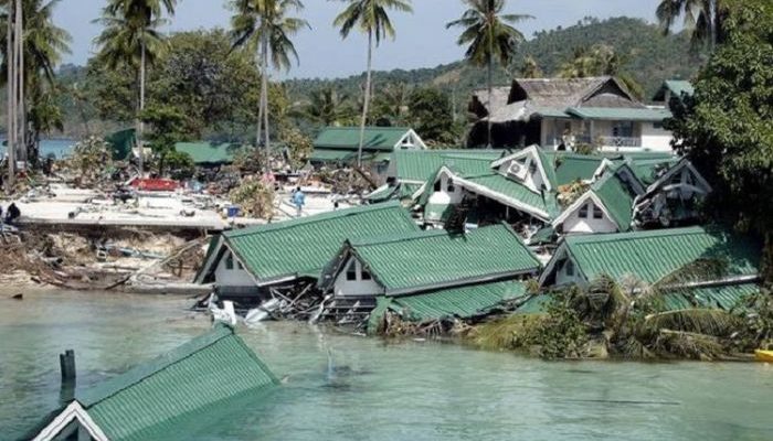 Dampak Tsunami 2004 di Aceh terhadap Masyarakat dan Infrastruktur