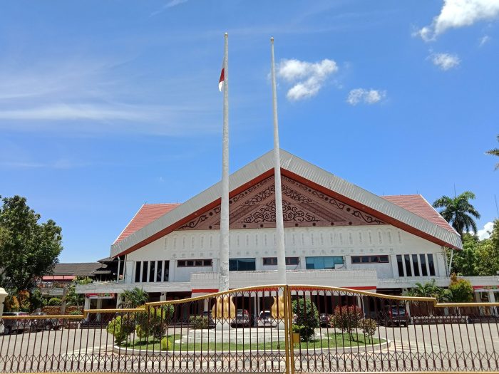 Peran komisi iv dpr dalam mendorong investasi di aceh