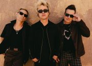 Perbedaan Lagu Smash It Like Belushi dengan Album Green Day Sebelumnya