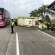 Pemeriksaan kendaraan bus penyebab kecelakaan umroh