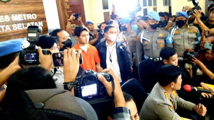 Keluhan warga sekitar terkait mertua rizky billar