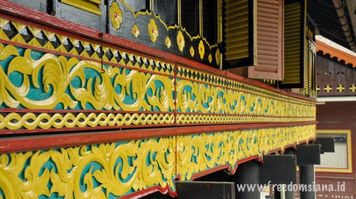 Cara pembuatan rumah adat aceh kuno beserta bahan-bahan dan tekniknya