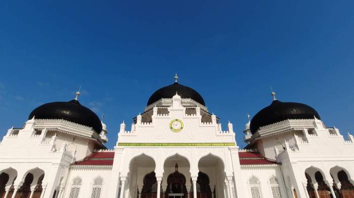 Jadwal sholat di masjid agung banda aceh lengkap dengan waktu