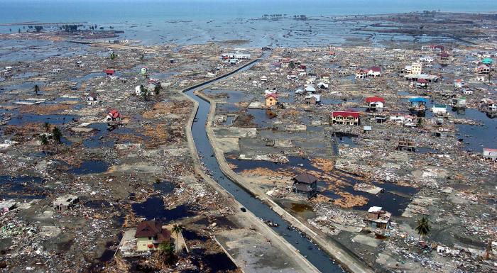 Informasi detail mengenai bencana tsunami yang melanda aceh pada 2004
