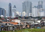 Dampak Sosial-Ekonomi Korupsi Gerbang Rumah Dinas Lampung Timur