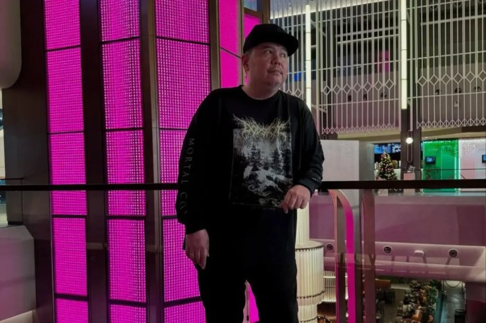 Perbandingan musik gitaris seringai dengan band lain