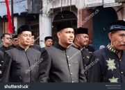 Informasi Lengkap Pakaian Adat Aceh untuk Pria dan Wanita