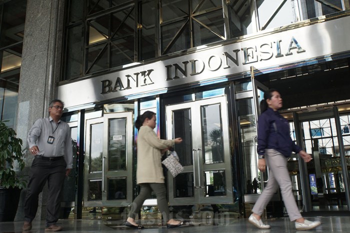 Gaji dan tunjangan untuk karyawan bank indonesia