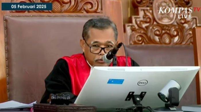 Bribery siemens stories timeline corruption line item just was ghosts chasing corrupt regime pbs related top history