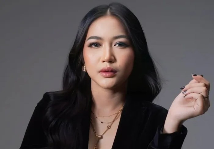 Eriska pacar pesona lex seksi matamata