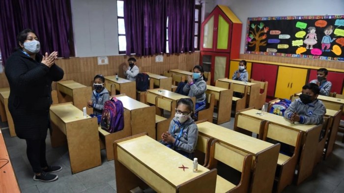 Sekolah kashmir kembali beroperasi setelah gencatan senjata