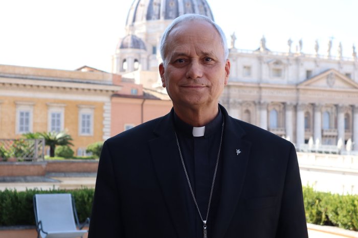 Kehidupan kardinal prevost di peru dan implikasinya