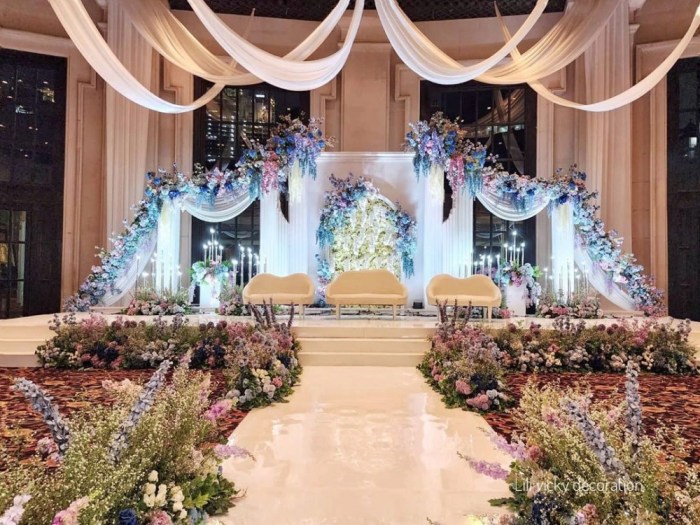 Ide dekorasi pernikahan luna maya dan maxim untuk inspirasi