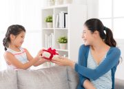 Alternatif Hadiah Hari Ibu untuk Ibu yang Sudah Tua