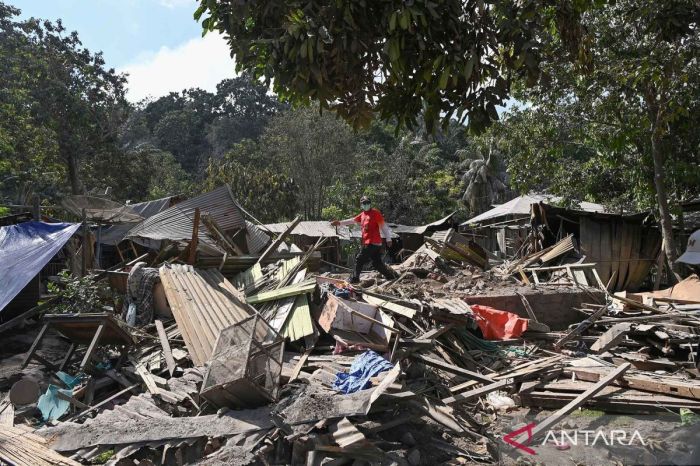 Perkiraan waktu erupsi gunung lewotobi berakhir
