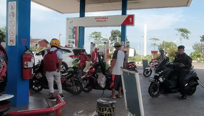 Perbandingan Harga BBM Pertamina Hari Ini Pertamax dan Solar