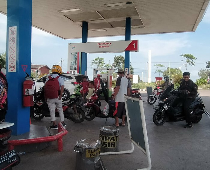 Perbandingan harga bbm pertamina hari ini pertamax dan solar